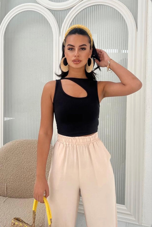 Cutout Front Knitted Crop