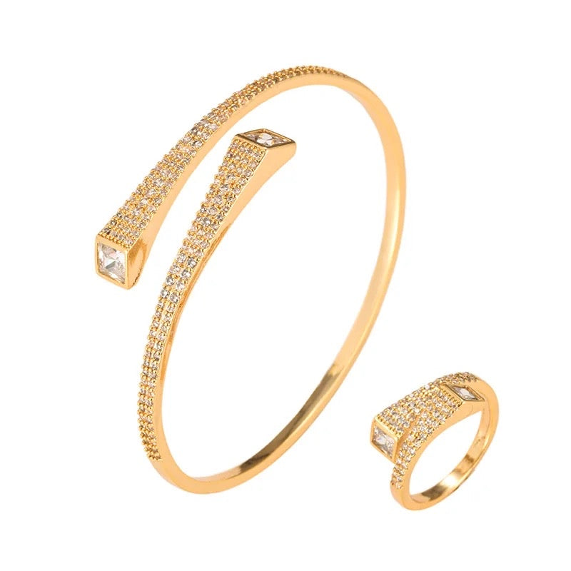 Stunning bangles with ring